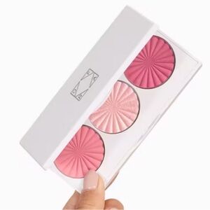 OFRA Midi Palette - Blossom Blush